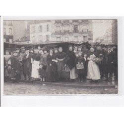 NEUILLY-sur-SEINE: place du marché - très bon état