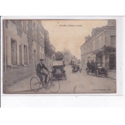 AVOINE: scène de village, automobile, tricycle, vélo - très bon état