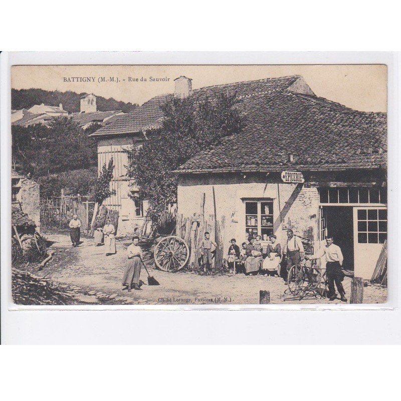 BATTIGNY: rue du sauvoir, épicerie - très bon état