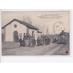 VICHERES: la gare du tramway, arrivée d'un train allant vers nogent - très bon état