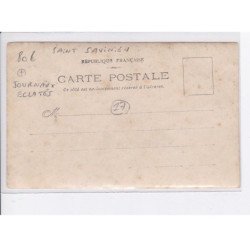 SAINT-SAVINIEN: journaux éclatés - état