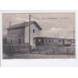 VAUGNERAY: la gare, wagons - très bon état