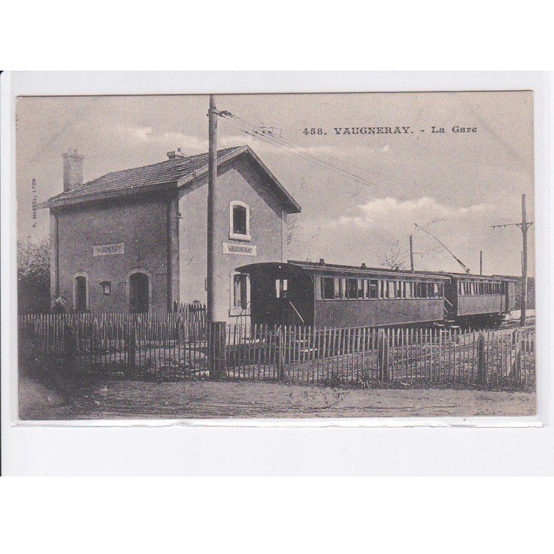 VAUGNERAY: la gare, wagons - très bon état