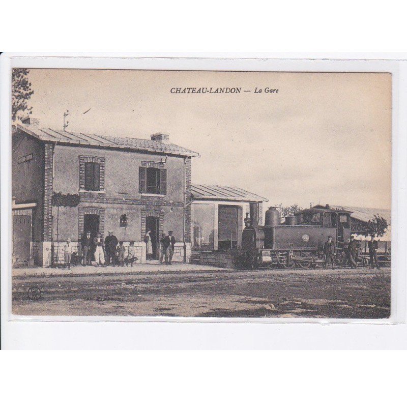 CHATEAU-LANDON la gare, train - très bon état