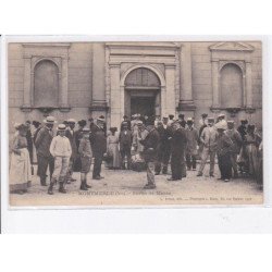 MONTMERLE: sortie de messe, tambour de ville - très bon état