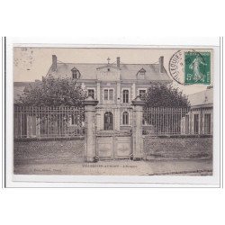VILLIEQUIER-AUMONT : l'hospice - tres bon etat