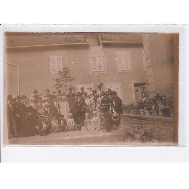 DOMPIERRE-les-ORMES: vielle, personnages - très bon état