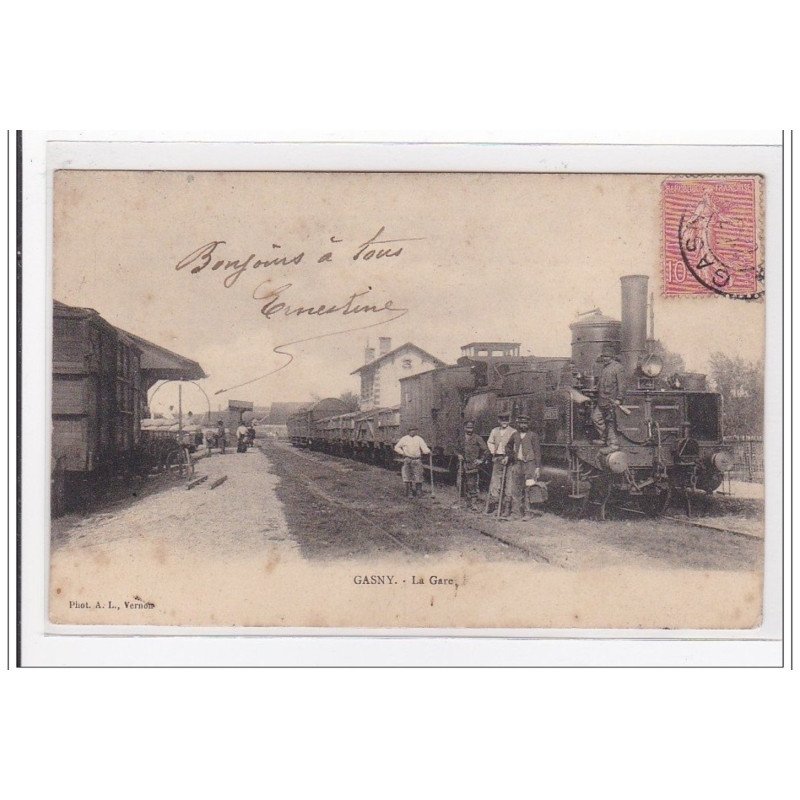 GASNY : la gare (GARE) - tres bon etat