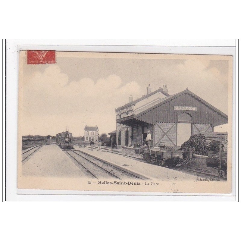 SELLES-SAINT-DENIS : la gare - tres bon etat