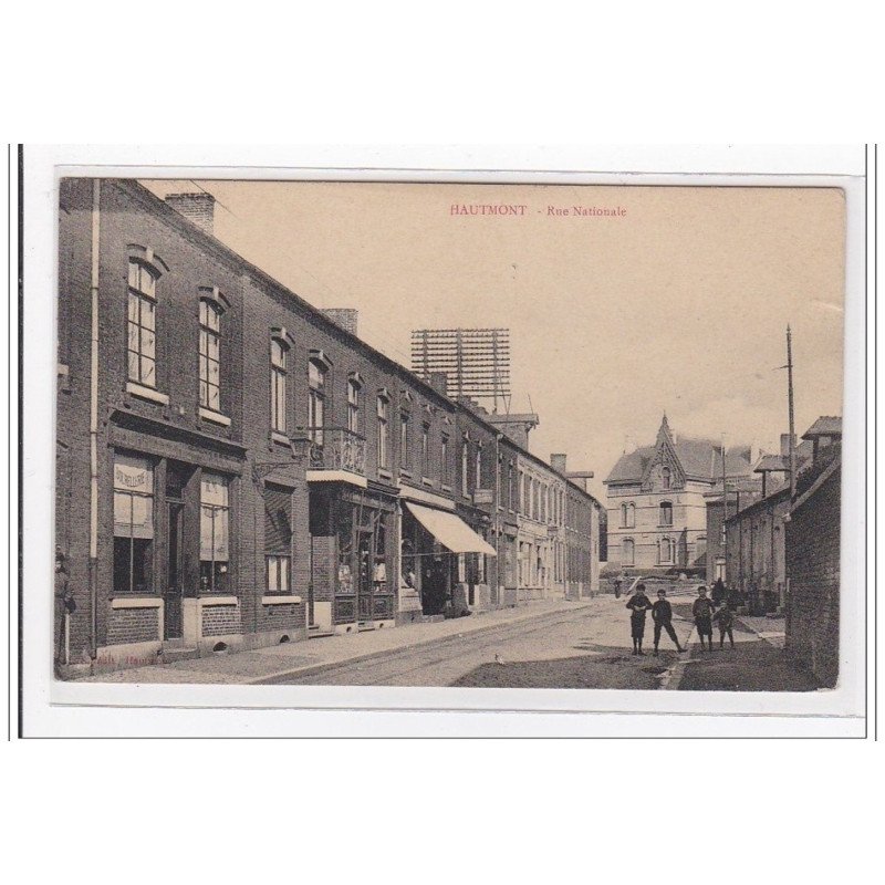 HAUTMONT : rue nationale - tres bon etat