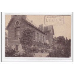 HAUTMONT : maternité - tres bon etat