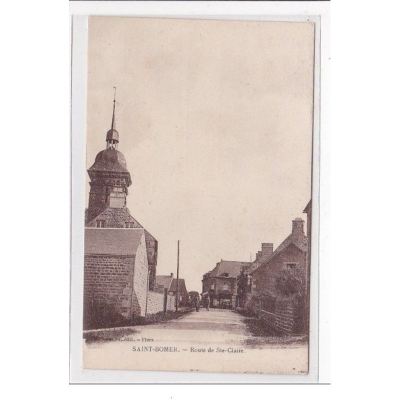 St-GERMAIN-du-CORBEI : le milieu du bourg et l'eglise - tres bon etat