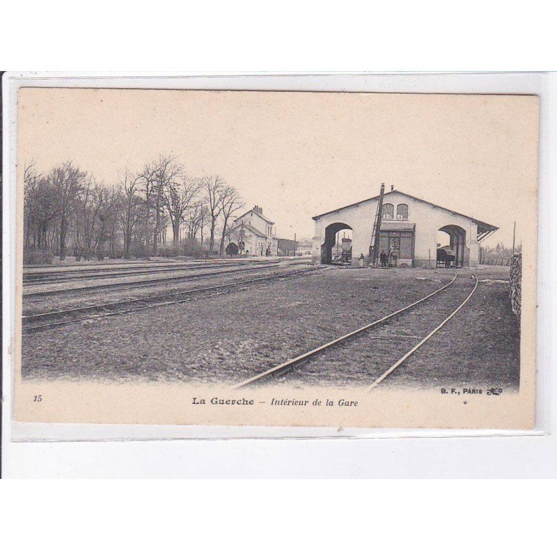 LA GUERCHE: intérieur de la gare - état