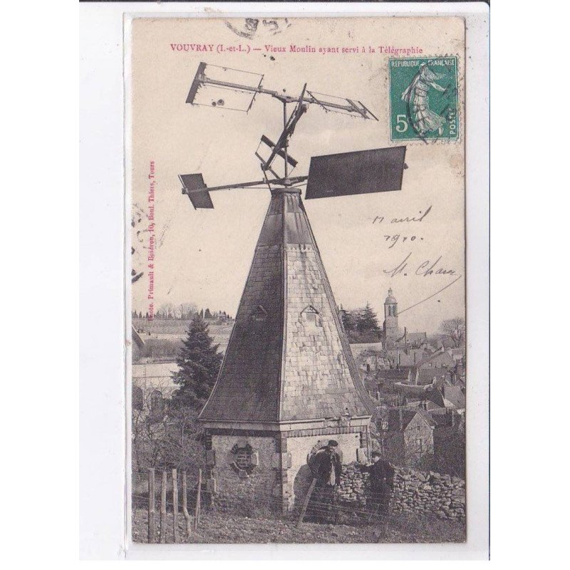 VOUVRAY: vieux moulin ayant servi à la télégraphie - état