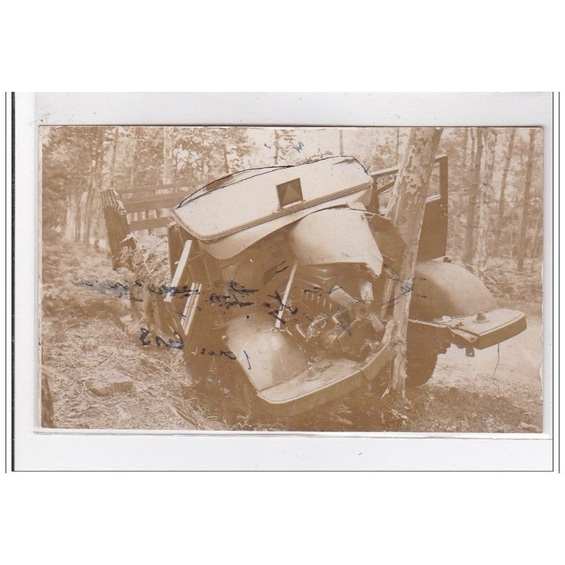 CASTELJALOUX : carte photo d'un accident de camion automobile - état CASTELJALOUX : carte photo d'un accident de camion automobile - état
