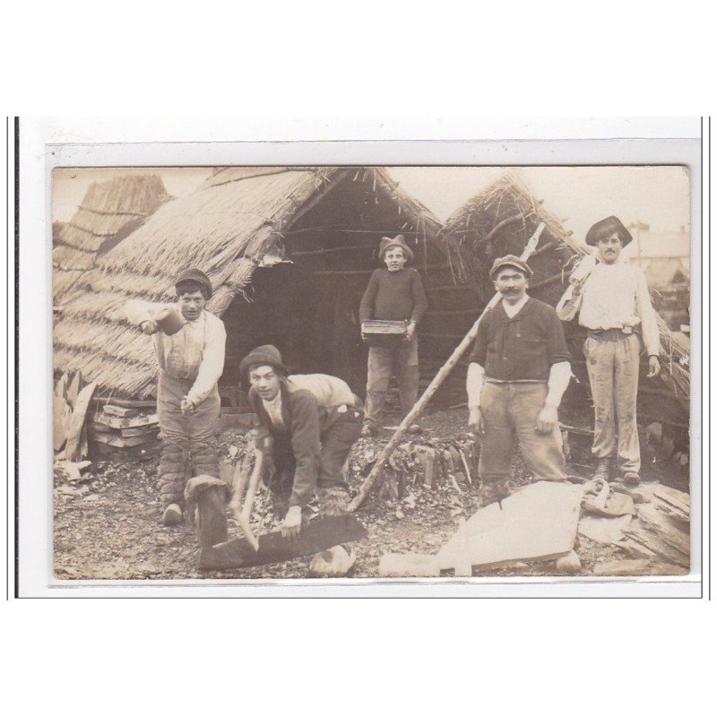 TRELAZE : carte photo d'ardoisiers (ardoisières) - très bon état