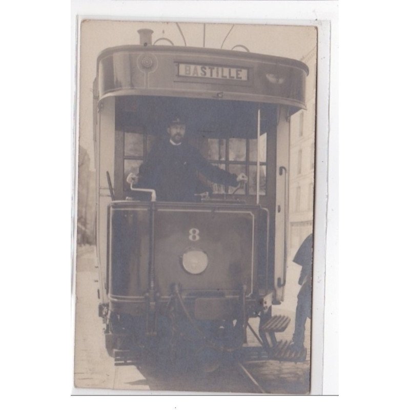 PARIS : carte photo d'un tramway (ligne de Bastille) - très bon état