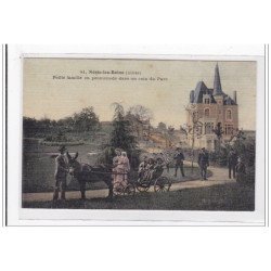 ALLIER : NERIS-les-BAINS : petit famille en promenade dans un coin du parc (toillée) - tres bon etat