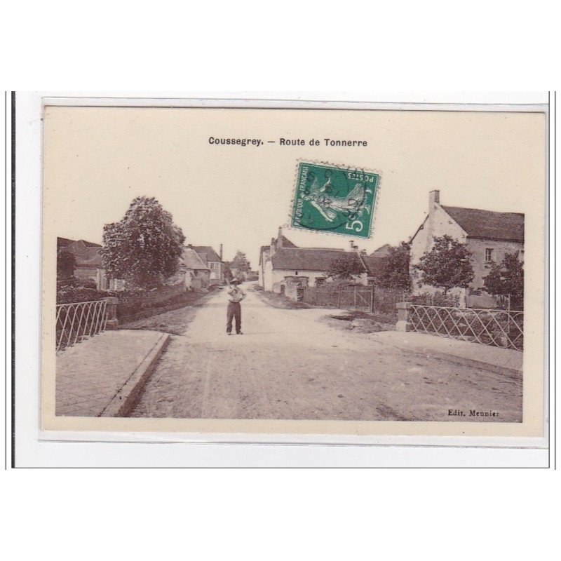 COUSSEGREY : route de tonnerre - tres bon etat