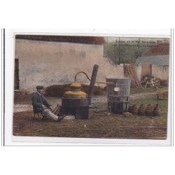 CALVADOS : rouilleur de cru, scene de la vie normande - etat