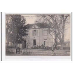 CHAPELLE St-URSIN : mairie et ecole - tres bon etat