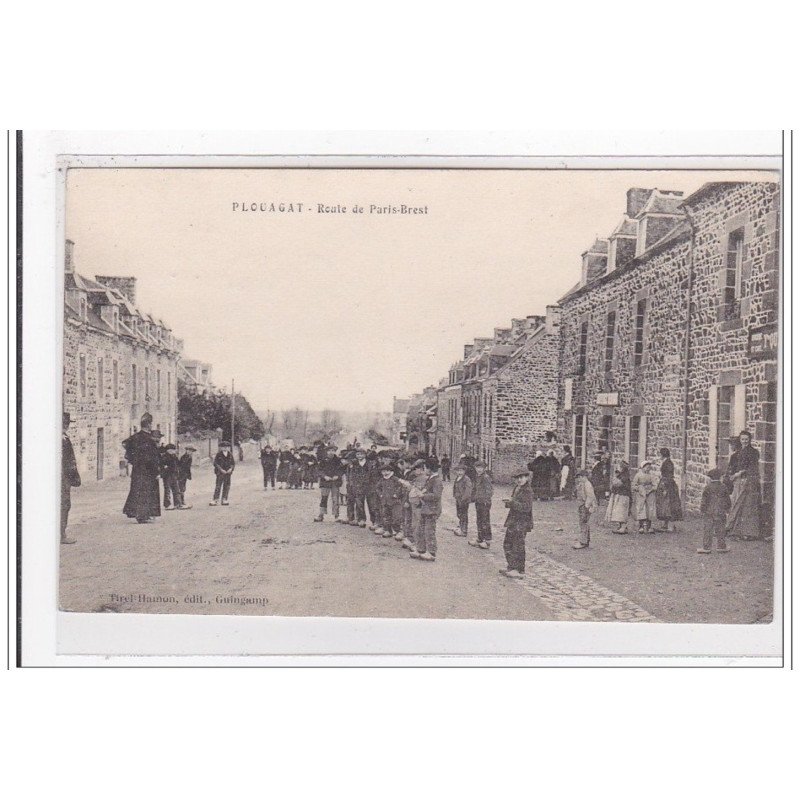 PLOUAGAT : route de paris-brest - tres bon etat