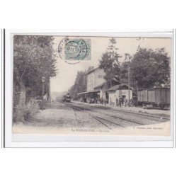 LA TOUR-du-PIN : la gare - tres bon etat