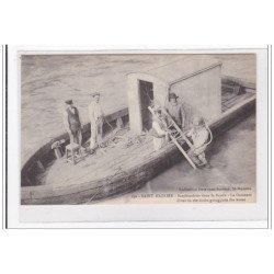 SAINT-NAZAIRE : scphandrier dans le bassin, la descente - tres bon etat