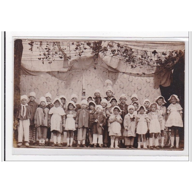 YQUELON : enfants - tres bon etat