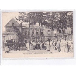 SAINT-AUBIN: maison commune un jour de marché - état