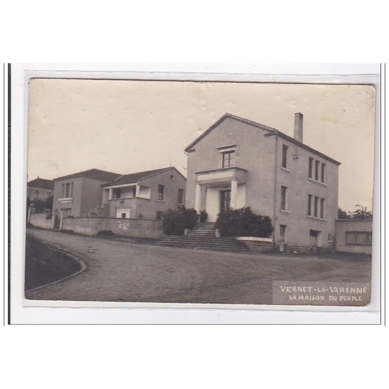VERNET-la-VARENNE : la maison du peuple - tres bon etat