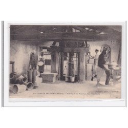 SALVAGNY : fabrique de poteries, vue intérieure, la tour de salvagny - etat