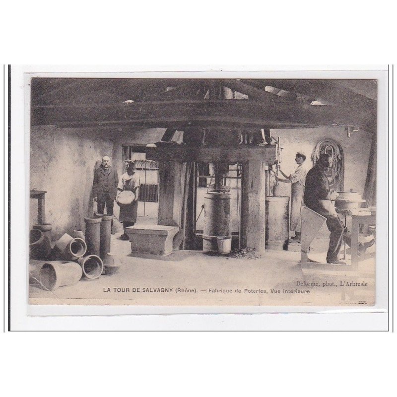 SALVAGNY : fabrique de poteries, vue intérieure, la tour de salvagny - etat SALVAGNY : fabrique de poteries, vue intérieure, la tour de salvagny - etat