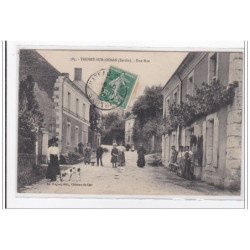 THOIRE-sur-DINAN : une rue - etat