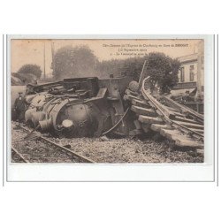 Déraillement de l'Express de Cherbourg en gare de BERNAY 10 Septembre 1910 - la locomotive sous la voie - très bon