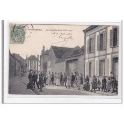 VILLEMANOCHE : la grande rue (coté bas) - etat