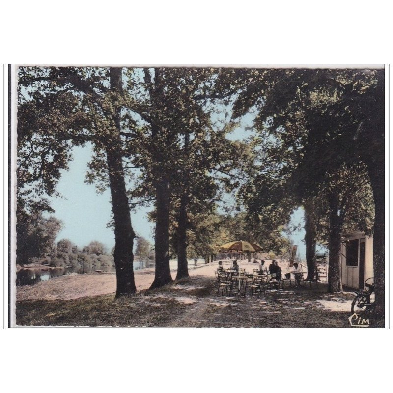 VALLON-en-SULLY : allée des soupirs - tres bon etat