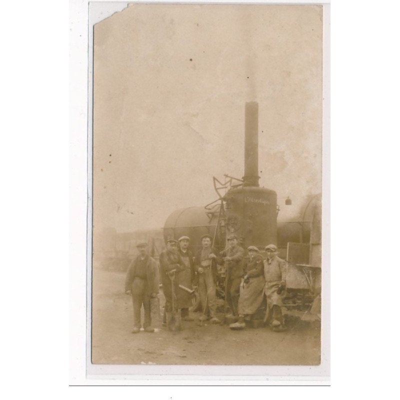 VIRIAT - CARTE PHOTO : TRAIN - état (coin déchiré)