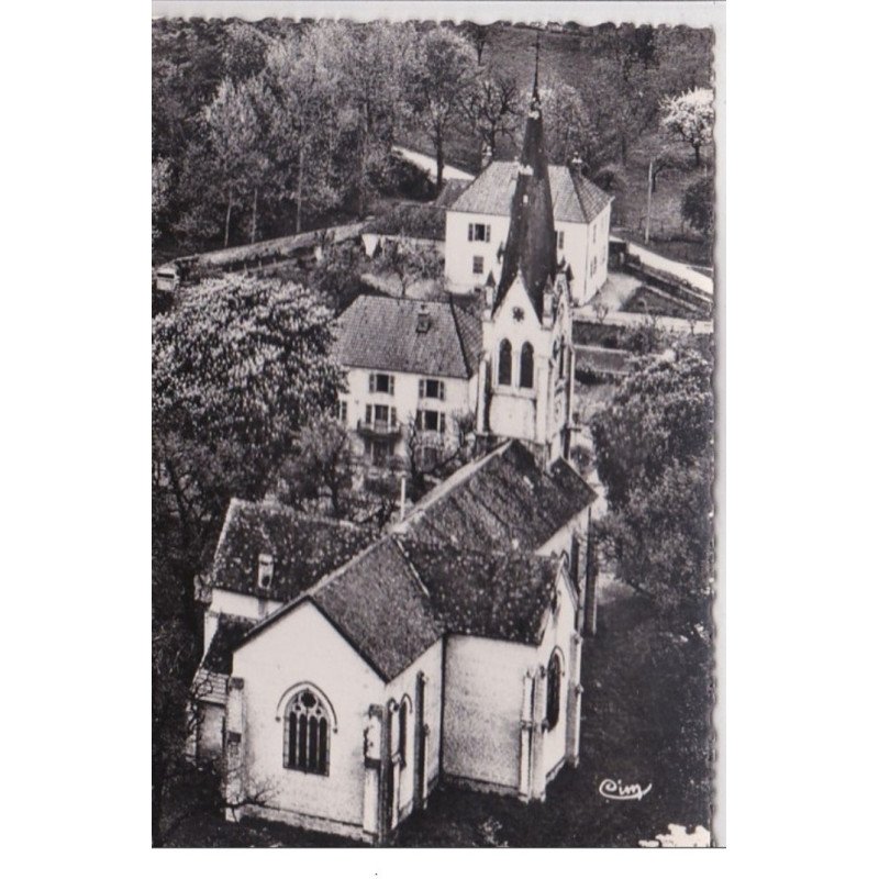 PORT-LESNEY : l'eglise  - très bon état