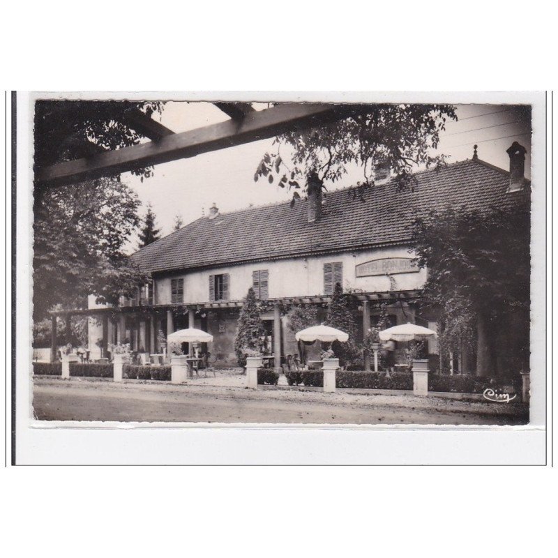 PORT-LESNEY : l'hotel bonjour - très bon état