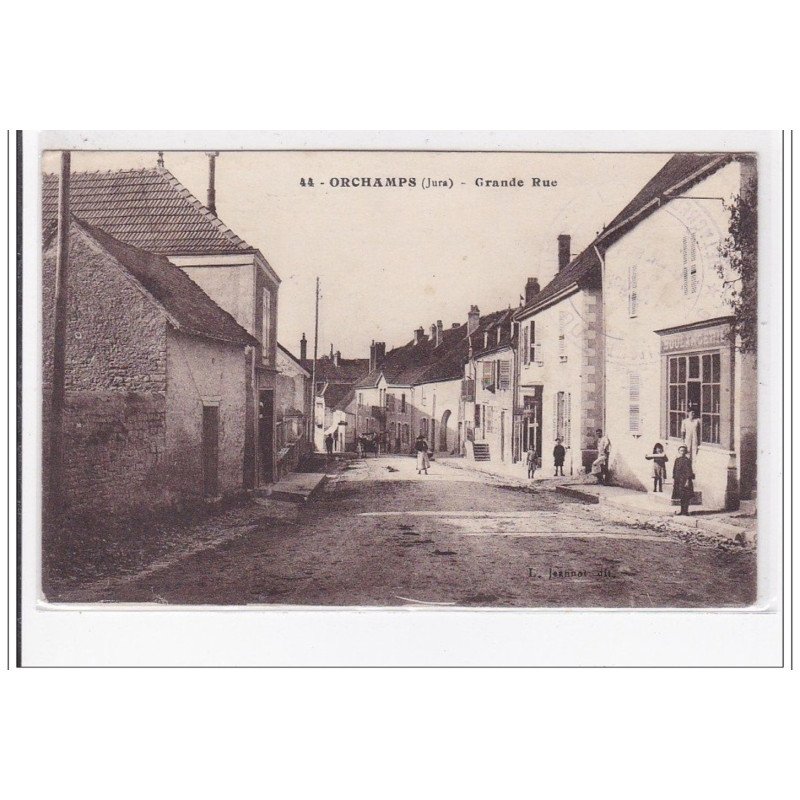 ORCHAMPS : grande rue - très bon état
