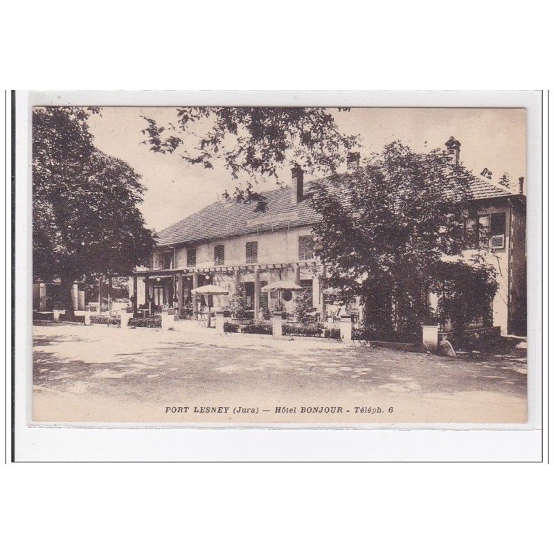PORT-LESNEY : hotel bonjour - très bon état