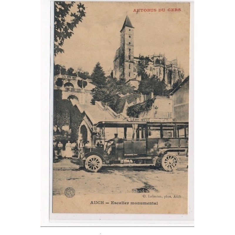 AUCH : Escalier Monumental - très bon état