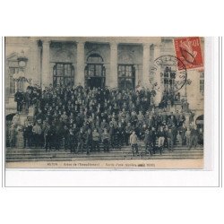 AUTUN : Grève de l'Ameublement - sortie d'une réunion (avril 1910) - très bon état