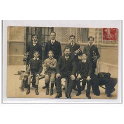 AMIENS (?)  : CARTE PHOTO - Professeur de musique - état