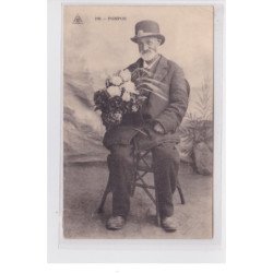 ROUEN : le commissionaire POMPON (personnage local) - bon état (un petit pli d'angle)