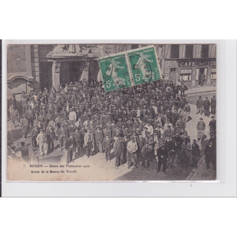 ROUEN : grèves des Terrassiers 1910 - sortie de la Bourse du Travail - très bon état