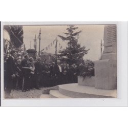 ROUEN : carte photo de Mr MILLERAND (président) devant le monument aux morts - très bon état