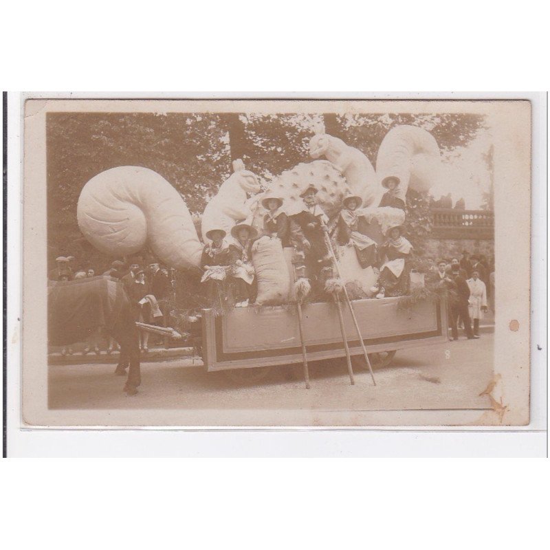 BAYONNE : cavalcade du 20 mai 1929, ecureuil, chars des landes - etat