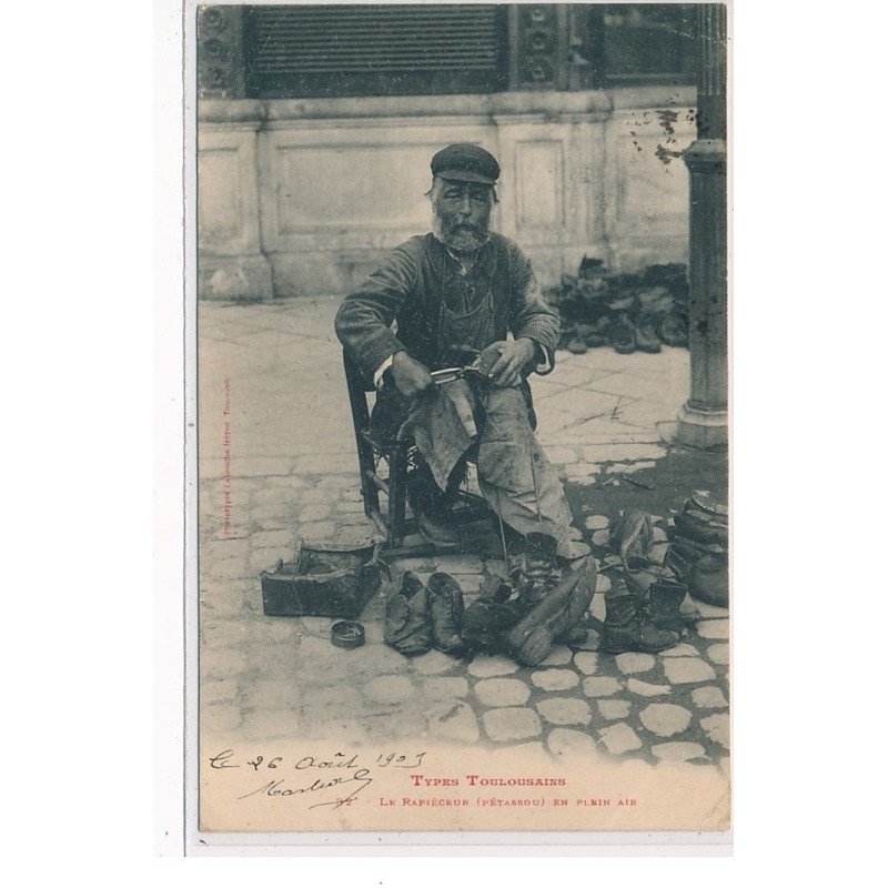TOULOUSE - Types Toulousains - Le rapiéceur (Pétassou) en plein air - état
